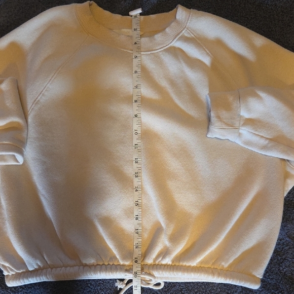 H&M Cream Women's Crew Neck Sweater - Picture 4 of 4